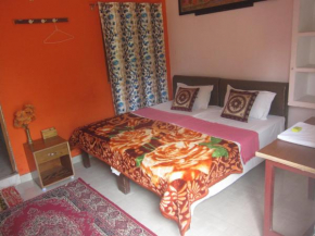 Kedar Guest House -Feel At Home